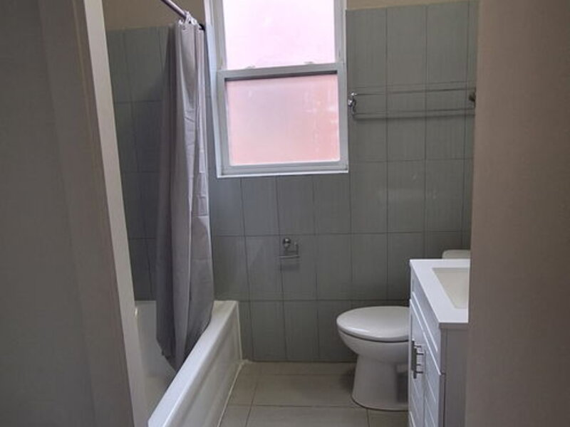 815 E 53rd Street Chicago IL 60615