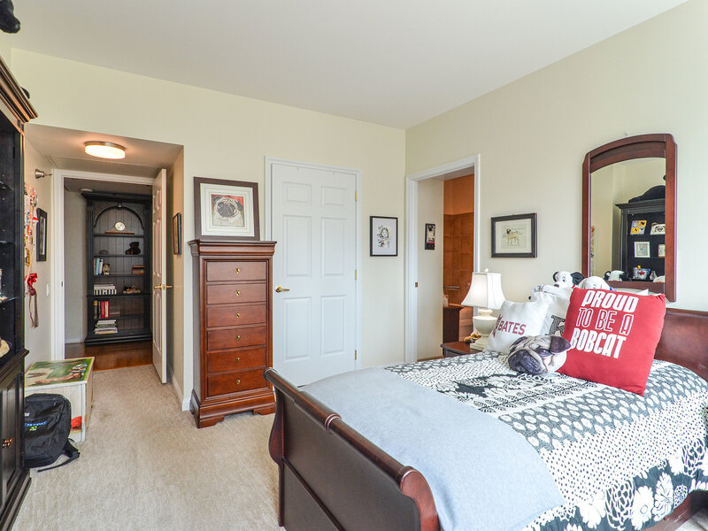 25 E Superior Street Chicago IL 60611