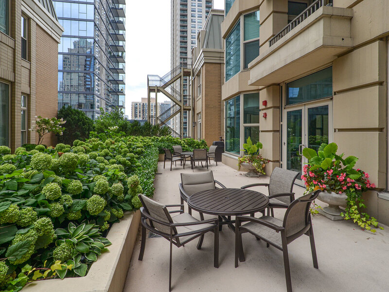 25 E Superior Street Chicago IL 60611