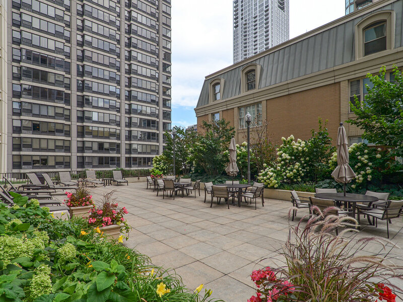 25 E Superior Street Chicago IL 60611