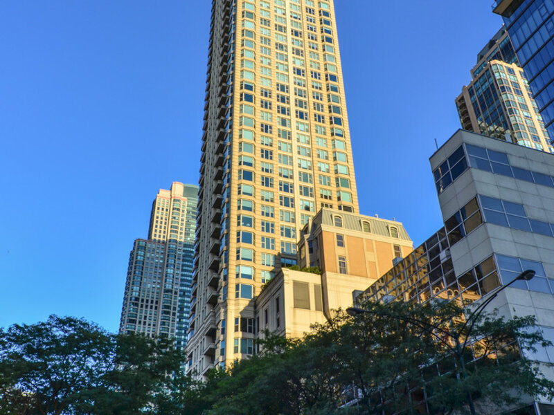 25 E Superior Street Chicago IL 60611