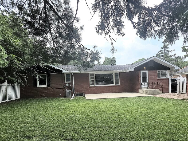 629 Dundee Avenue Flossmoor IL 60422