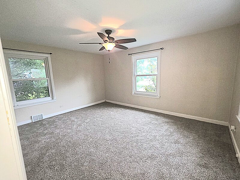 629 Dundee Avenue Flossmoor IL 60422