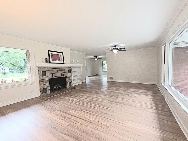 629 Dundee Avenue Flossmoor IL 60422