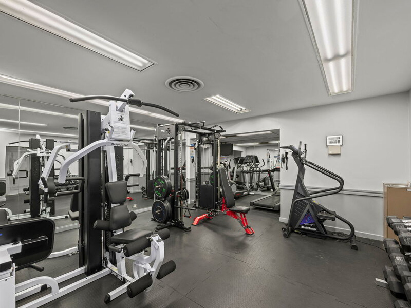 3950 N Lake Shore Drive Chicago IL 60613