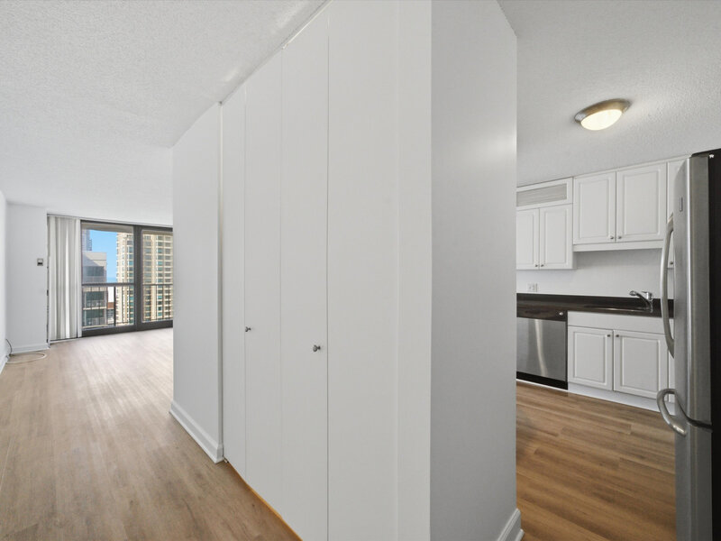 10 E Ontario Street Chicago IL 60611