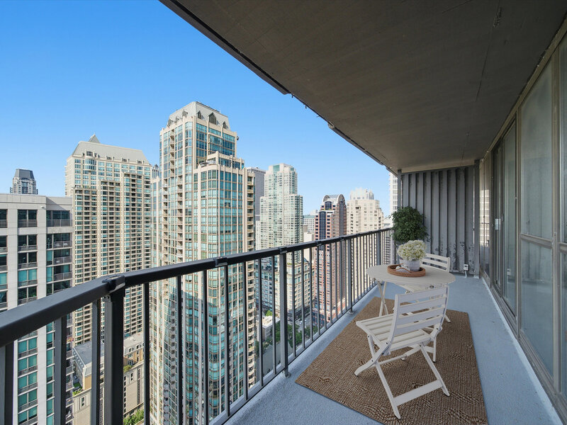 10 E Ontario Street Chicago IL 60611