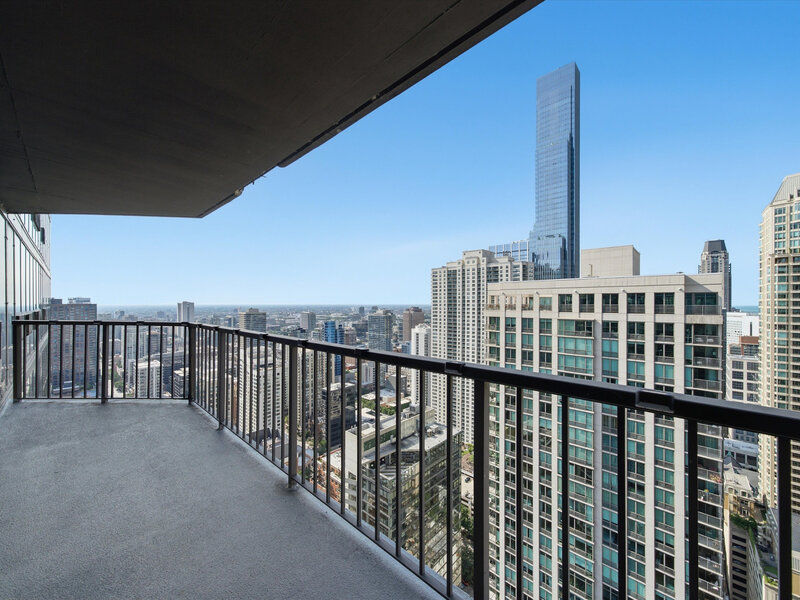 10 E Ontario Street Chicago IL 60611