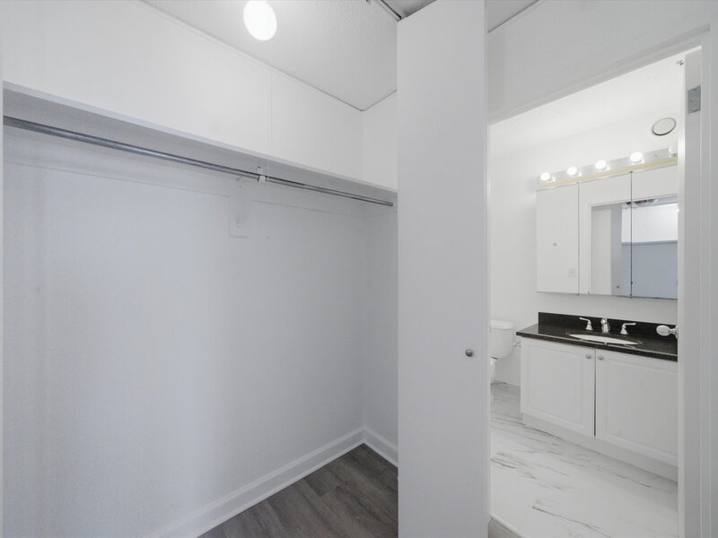 10 E Ontario Street Chicago IL 60611