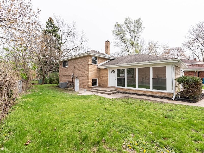 16039 Marion Drive South Holland IL 60473
