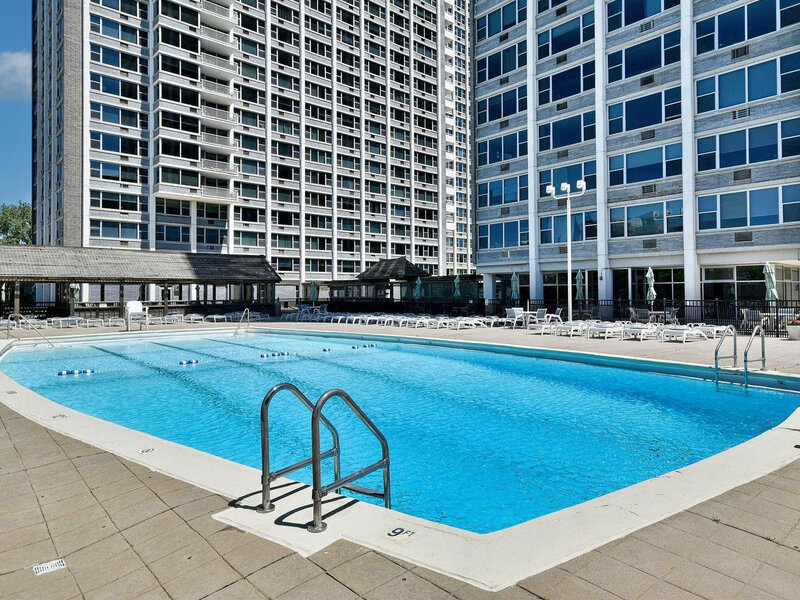 4250 N Marine Drive Chicago IL 60613