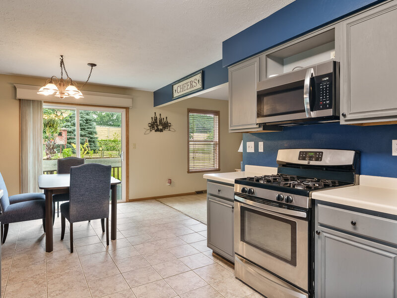9960 Flint Court Roscoe IL 61073