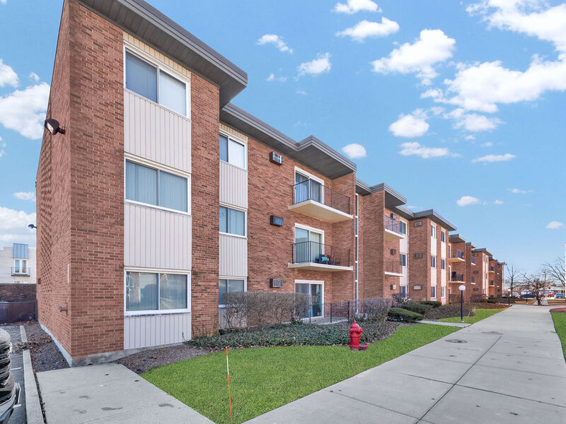 4112 W 98th Street Oak Lawn IL 60453