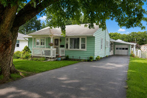 Photo of 608 19th Avenue Sterling IL 61081