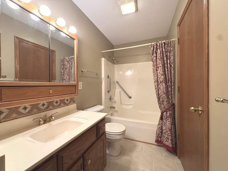 1559 Jennifer Drive Bourbonnais IL 60914