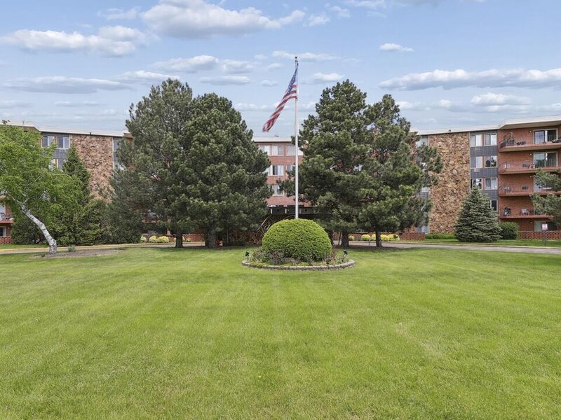 18 E Old Willow Road Prospect Heights IL 60070