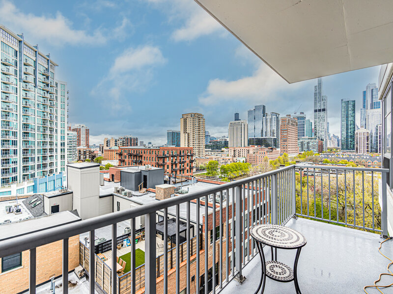 1600 S Prairie Avenue Chicago IL 60616