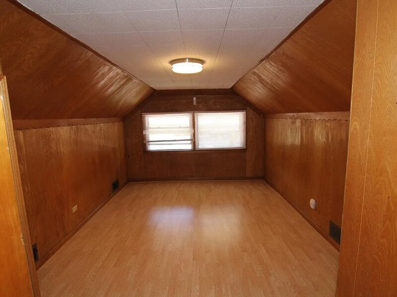 5642 W Newport Avenue Chicago IL 60634
