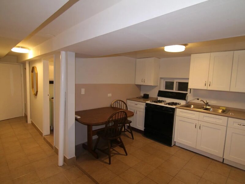 5642 W Newport Avenue Chicago IL 60634