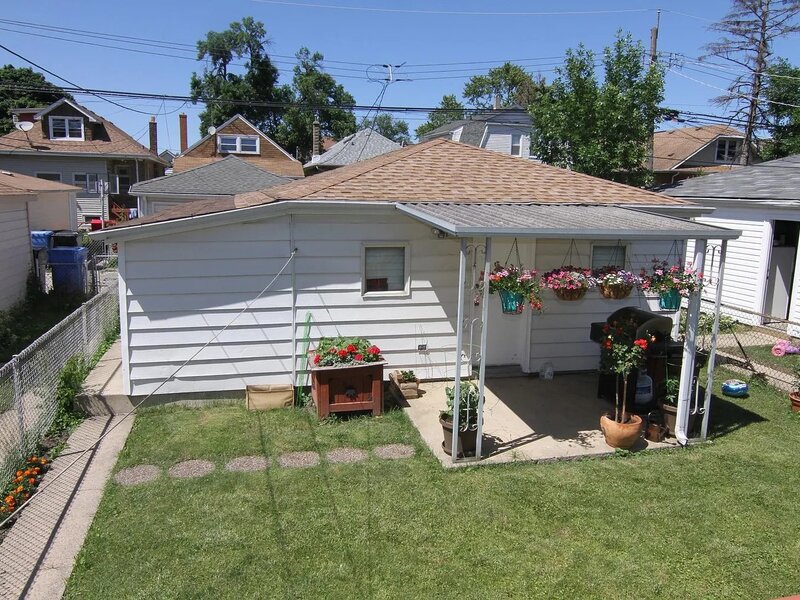 5642 W Newport Avenue Chicago IL 60634