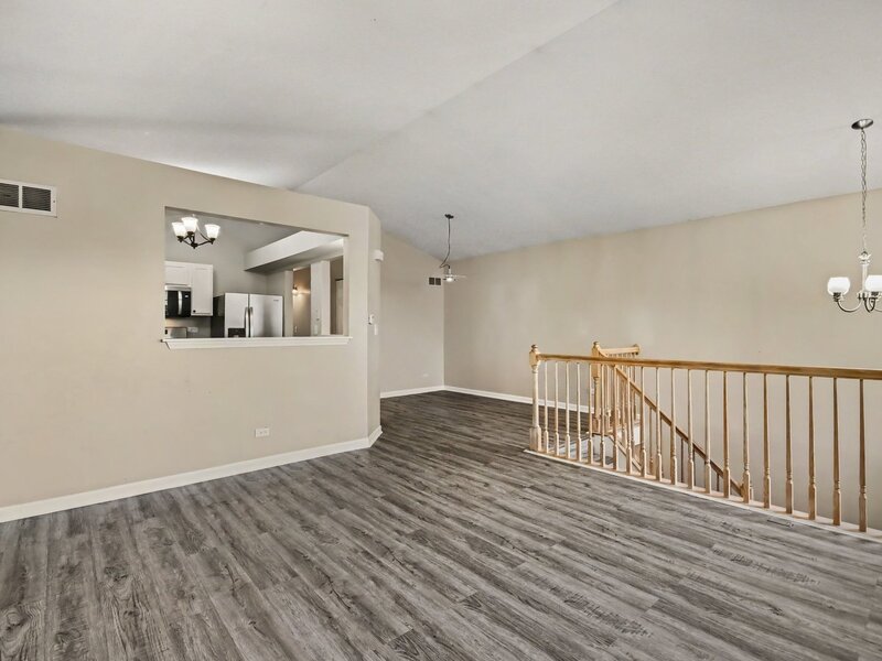 1033 Symphony Drive Aurora IL 60504