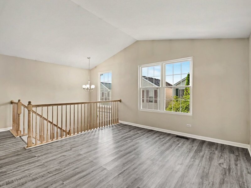 1033 Symphony Drive Aurora IL 60504