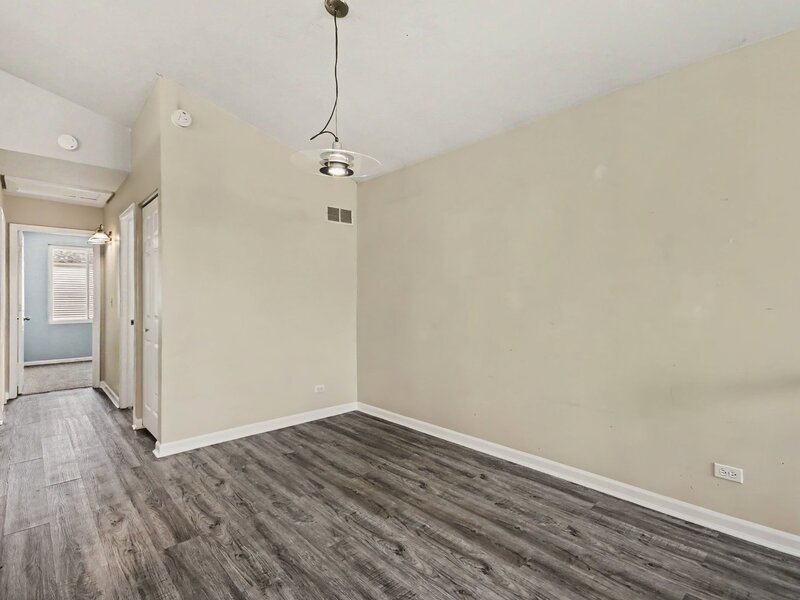 1033 Symphony Drive Aurora IL 60504