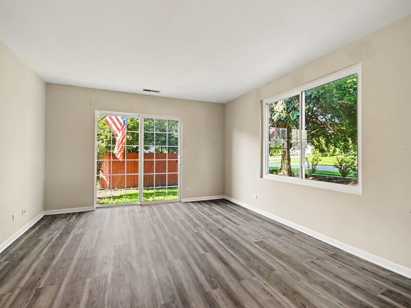 1033 Symphony Drive Aurora IL 60504