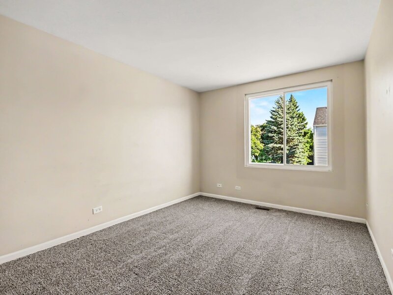 1033 Symphony Drive Aurora IL 60504