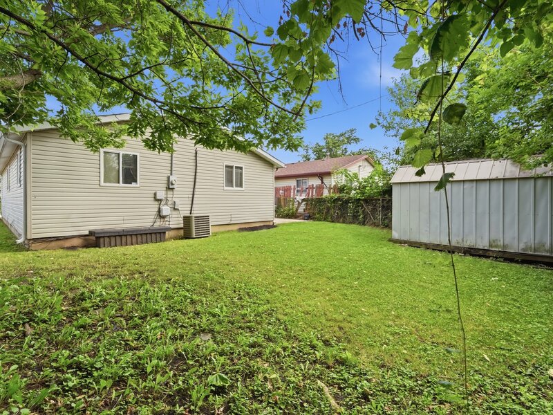3215 Emery Lane Robbins IL 60472