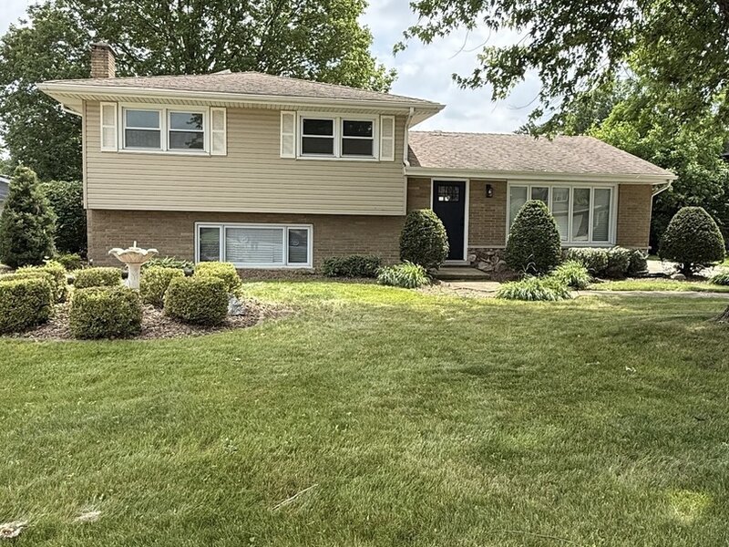 12537 S Menard Avenue Palos Heights IL 60463
