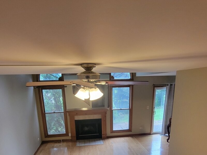 405 S Wenbriar Square Addison IL 60101