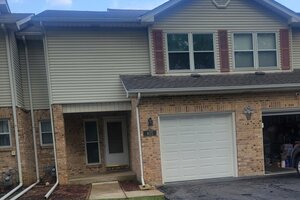Photo of 405 S Wenbriar Square Addison IL 60101
