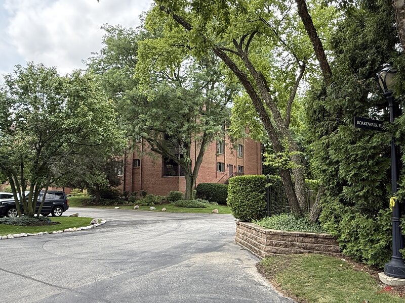 125 Boardwalk Place Park Ridge IL 60068
