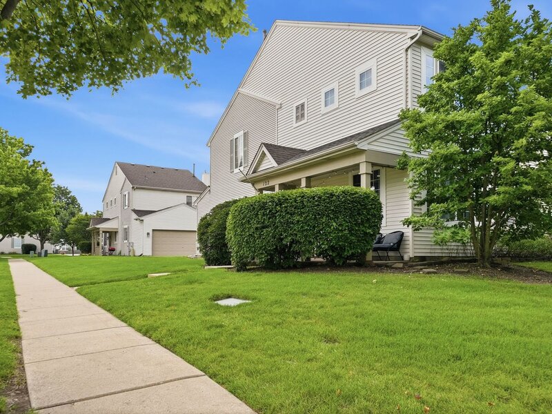 122 Azalea Circle Romeoville IL 60446
