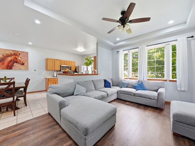 122 Azalea Circle Romeoville IL 60446