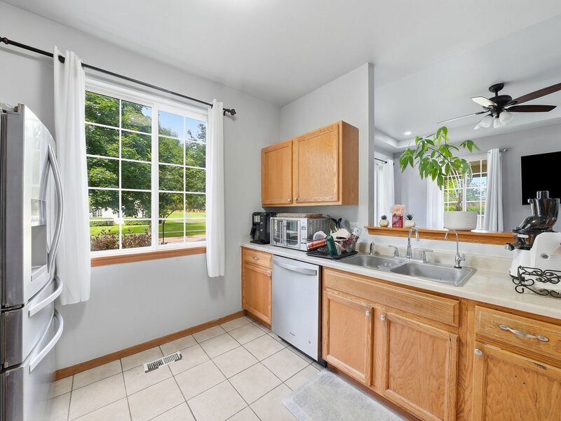 122 Azalea Circle Romeoville IL 60446