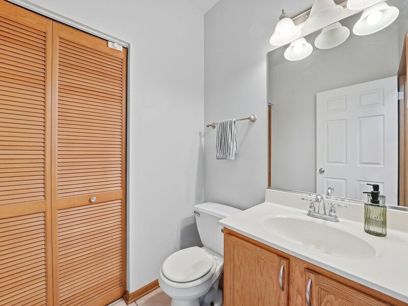 122 Azalea Circle Romeoville IL 60446