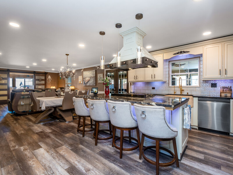 10 Matts Road Fox Lake IL 60020