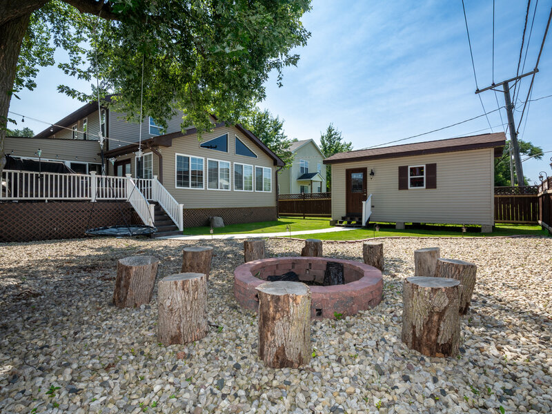 10 Matts Road Fox Lake IL 60020