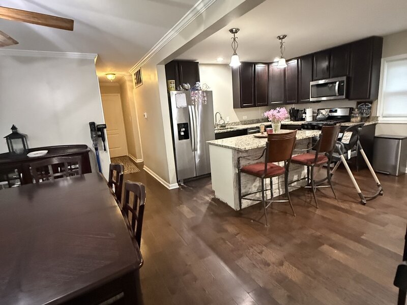 219 Murphy Drive Romeoville IL 60446