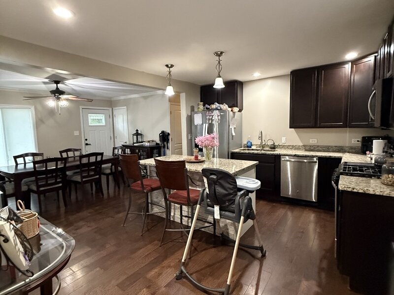 219 Murphy Drive Romeoville IL 60446