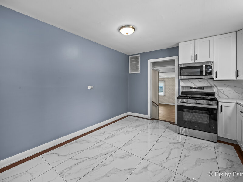 8425 Central Avenue Burbank IL 60459