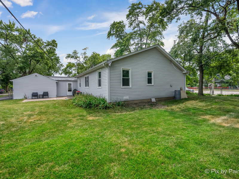 8425 Central Avenue Burbank IL 60459
