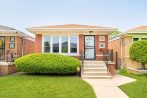 Photo of 10120 S Torrence Avenue Chicago IL 60617