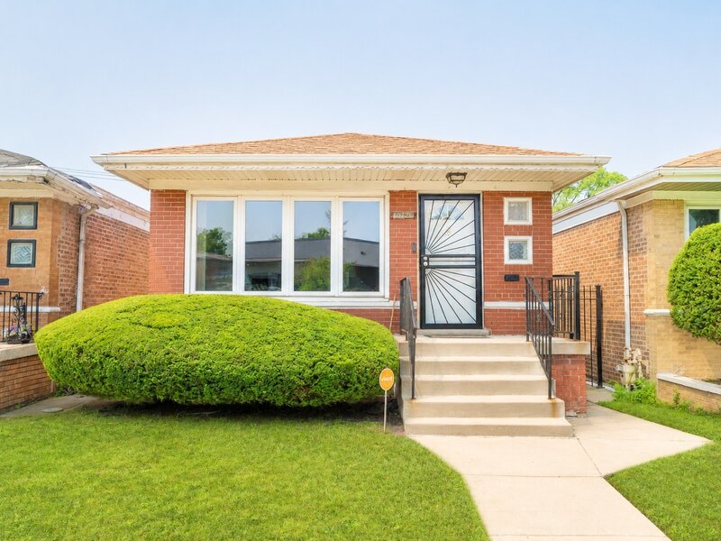 10120 S Torrence Avenue Chicago IL 60617