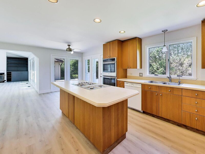 26955 N Countryside Lake Drive Mundelein IL 60060