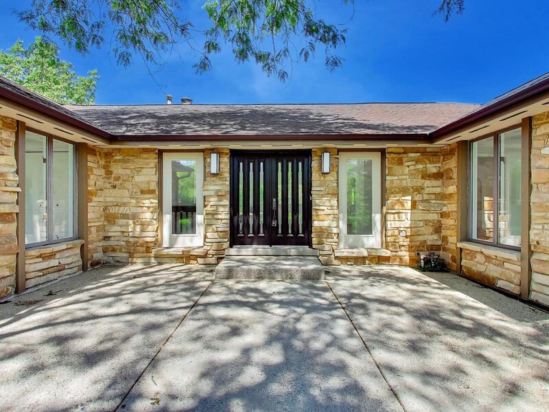 26955 N Countryside Lake Drive Mundelein IL 60060