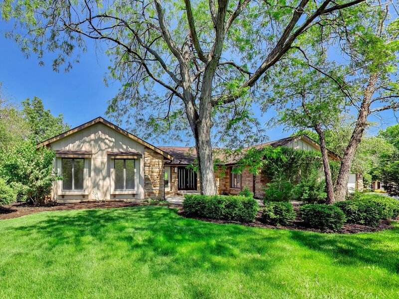 26955 N Countryside Lake Drive Mundelein IL 60060