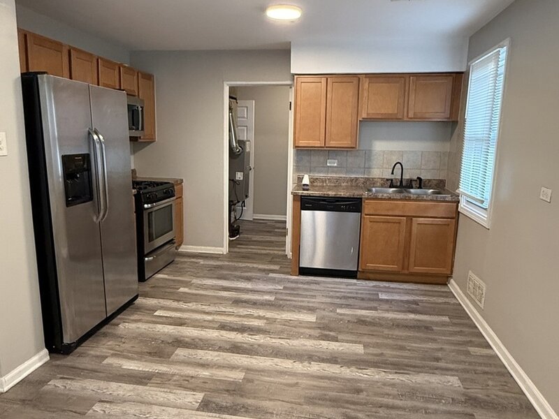 10806 S Komensky Avenue Oak Lawn IL 60453